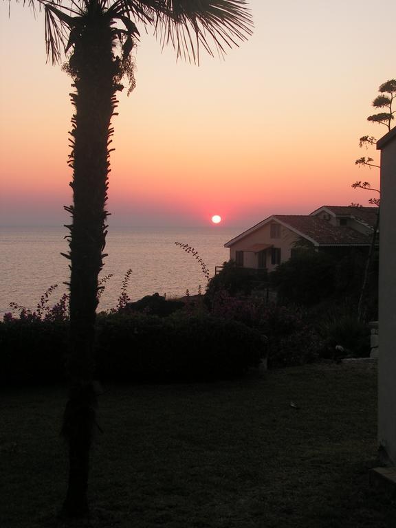 Appartamento In Villa Al Mare - Baia Di Arcile Brucoli Værelse billede